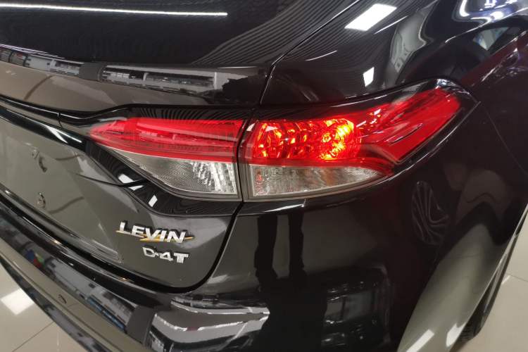 Used Toyota Levin 2021 185T CVT Luxury Edition
