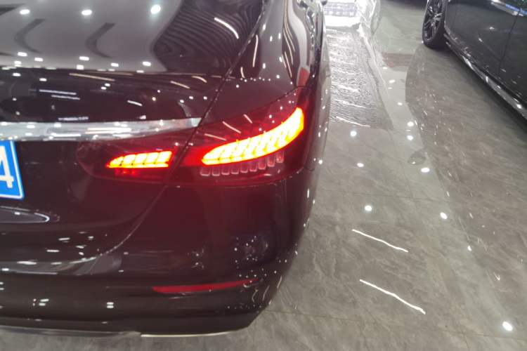 Used Mercedes-Benz E-Class 2022 Second Facelift E 300 L Sport Luxury Edition