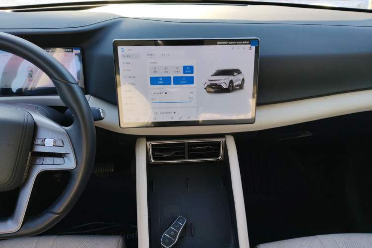 Used BYD Yuan UP 2025 Intelligent Driving Version 401 km Beyond-Range Edition