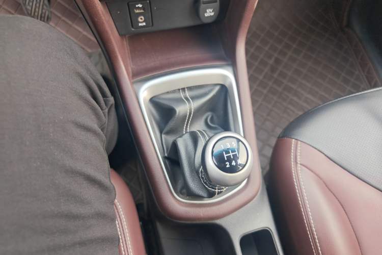 Used Venucia M50V 2017 1.5L XL Manual Comfort Edition
