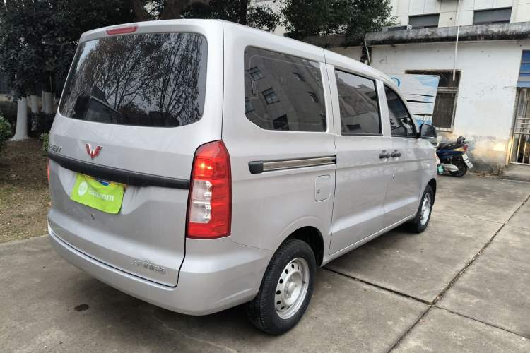 Used Wuling Hongguang V 2022 1.5L Jingqu Edition Electric-Assist LAR