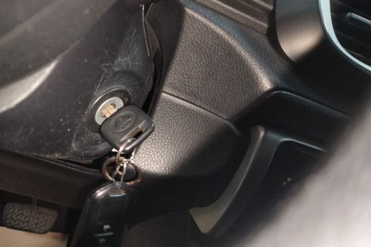 Used Toyota YARiS L 2016 Revised 1.5E CVT Charming Edition
