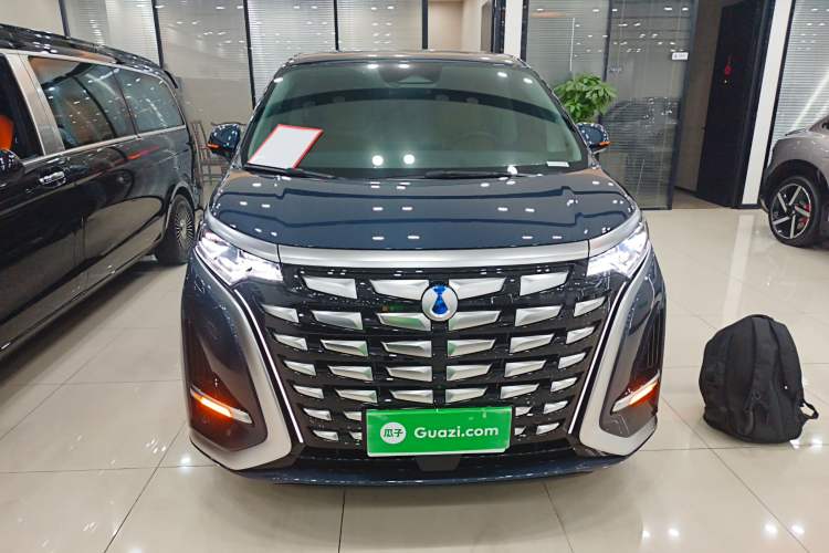 Used Denza D9 2024 DM-i 980 Four-Wheel Drive Prestige Model
