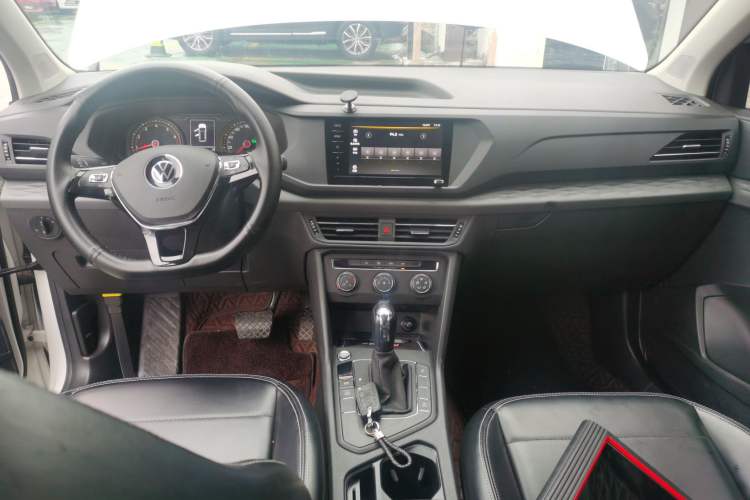 Used Volkswagen Tharu 2021 280TSI Two-Wheel Drive Trend Edition
