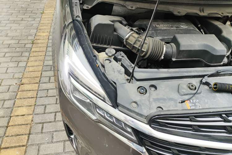 Used Buick GL8 2021 Land Cruiser Executive 652T Premium Model
