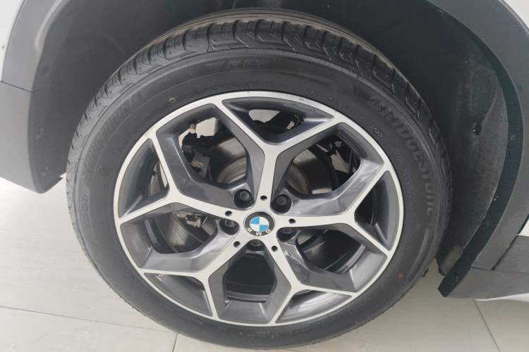 Used BMW X1 2018 sDrive18Li Luxury Model
