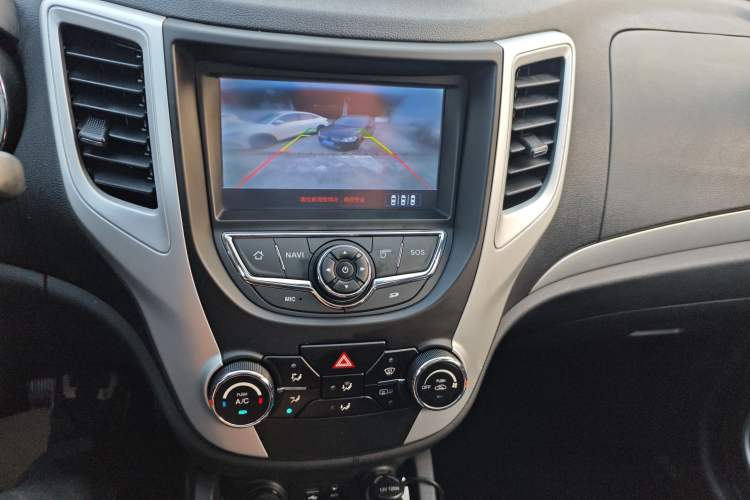 Used Changan CS35 2015 1.6L Automatic Prestige Model China IV Standard
