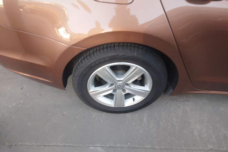 Used Volkswagen Lamando 2015 230TSI DSG Fashion Edition
