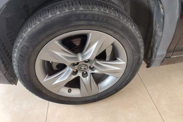 Used Toyota Highlander 2015 2.0T Four-Wheel Drive Luxury Edition 7-Seater