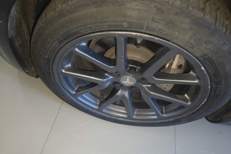 Used Tesla Model 3 2020 Revised Version Standard Range Rear-Wheel Drive – Upgraded Edition
