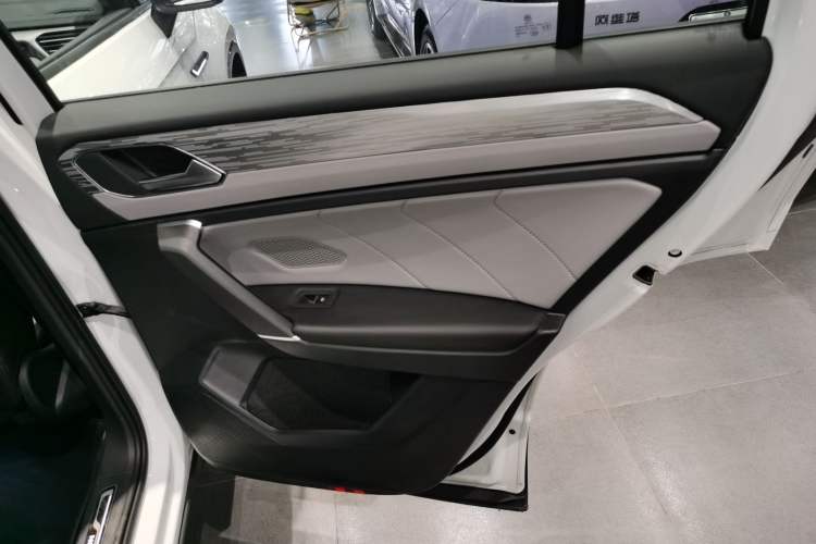 Used Volkswagen Tayron 2023 Revised Version 380TSI All-Wheel Drive R-Line High-Energy Edition