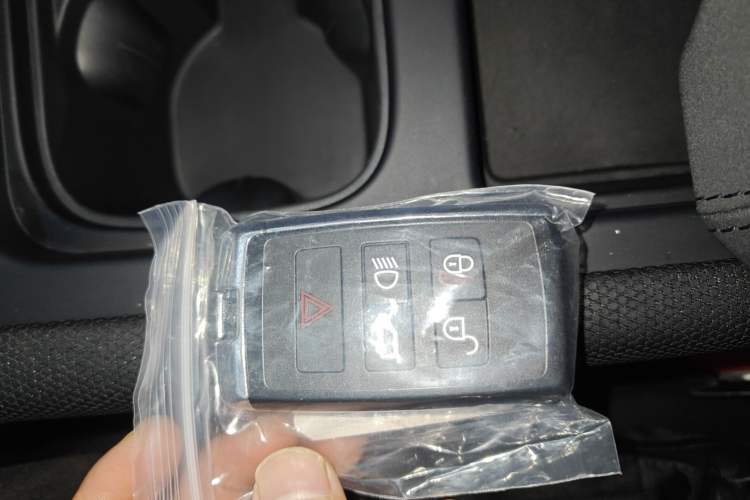 Used Land Rover Defender 2023 110 3.0T P400 75th Anniversary Legend Edition
