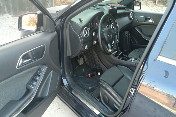 Used Mercedes-Benz A-Class (Import) 2017 Revised A 200 Dynamic Edition
