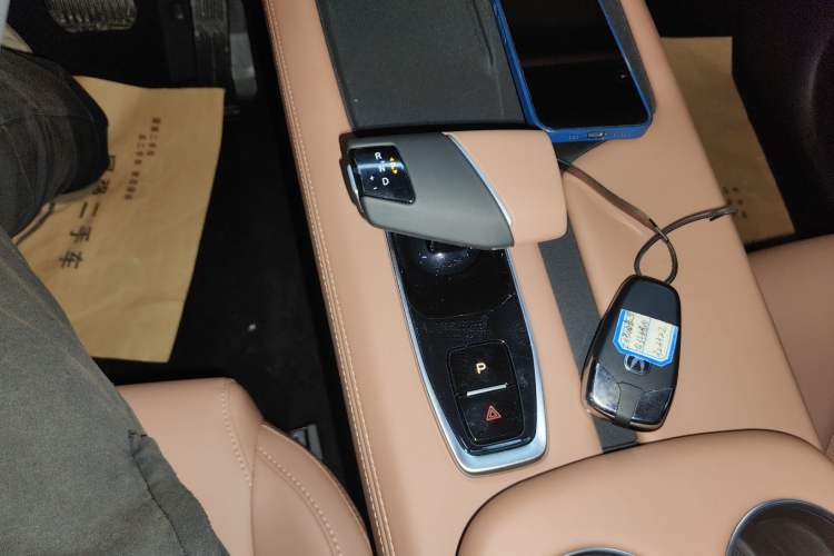 Used Changan UNI-Z 2025 1.5T Luxury Version