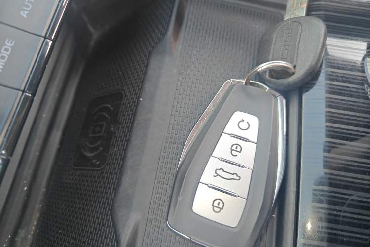 Used Geely Auto Monjaro L 2023 2.0TD High-Power Automatic Two-Wheel Drive Flagship Version
