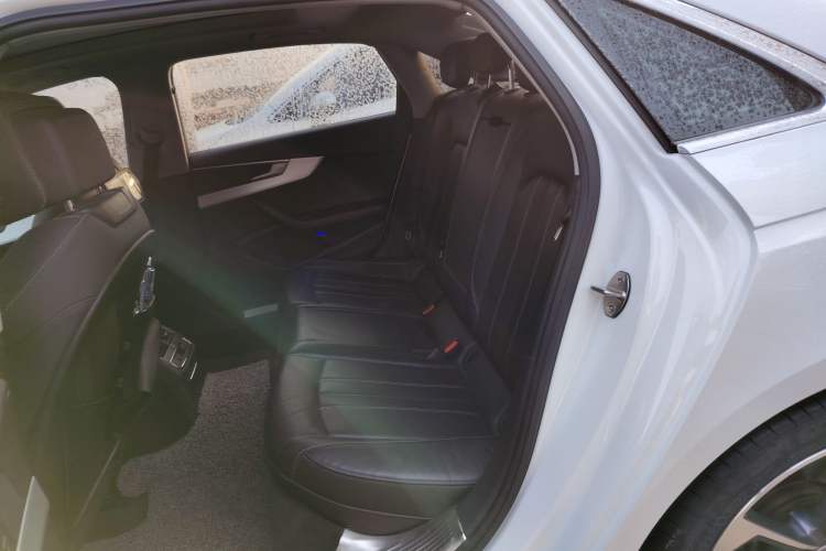 Used Audi A4L 2020 40 TFSI Fashion Dynamic Model