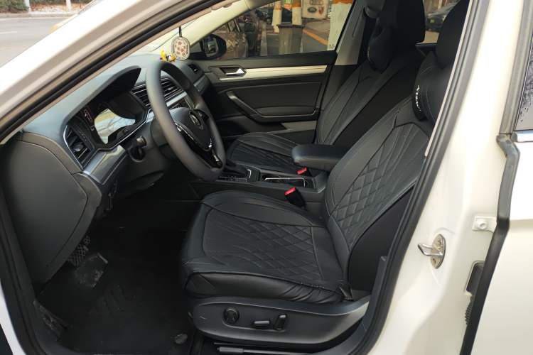 Used Volkswagen Lamando 2019 230TSI DSG Vision Edition China VI Standard
