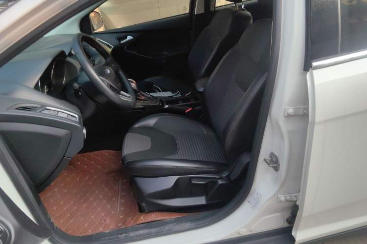 Used Ford Focus 2017 Hatchback EcoBoost 180 Automatic Elite Model
