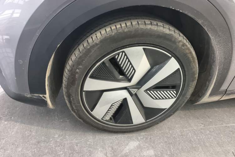 Used  S05 2024 510 Ultra Pure Electric Version
