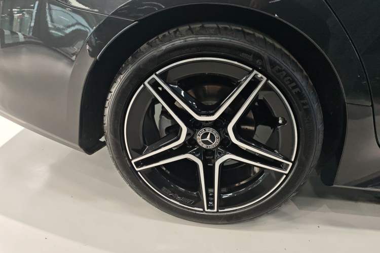 Used Mercedes-Benz CLS 2023 Refreshed CLS 300 Dynamic Edition