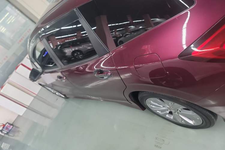 Used Honda Jade 2020 1.8L automatic Comfort version
