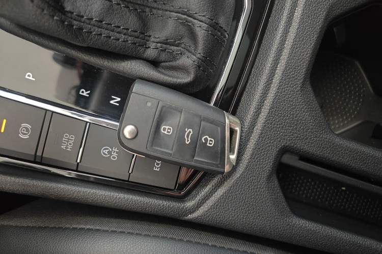 Used Volkswagen Lavida 2021 280TSI DSG Luxury Edition
