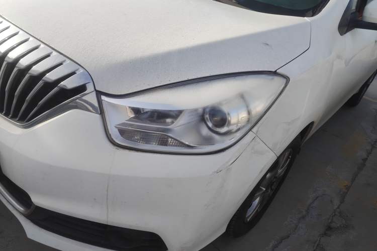 Used Haima V70 2016 2.0L Manual - Enjoyment Version 6 Seats