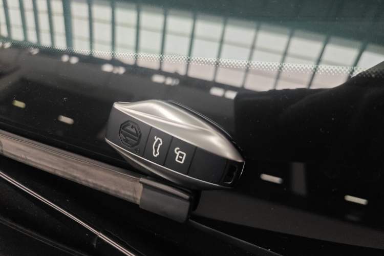 Used MG 7 2023 1.5T DCT Luxurious Supreme Edition
