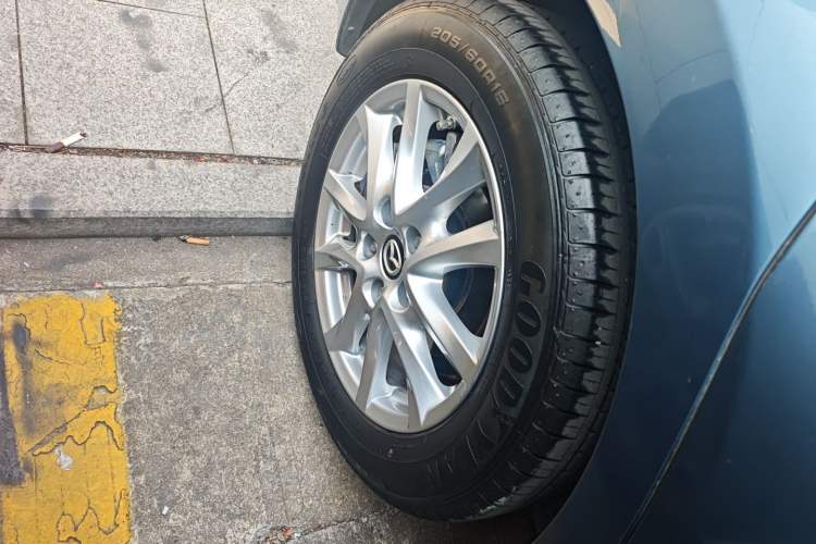 Used Mazda Mazda 3 Axela 2017 Sedan 1.5L Automatic Luxury Model Emission Standard China V
