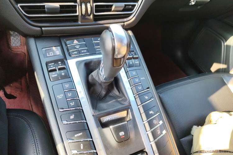 Used Porsche Macan 2021 Macan 2.0T