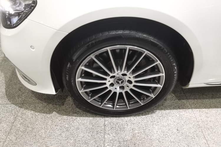 Used Mercedes-Benz E-Class 2023 E 260 L
