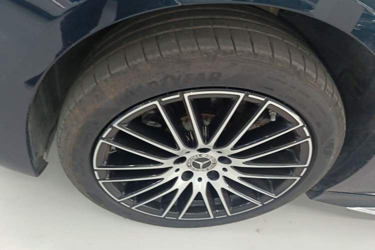 Used Mercedes-Benz C-Class 2023 Second Facelift C 260 L Sport Edition
