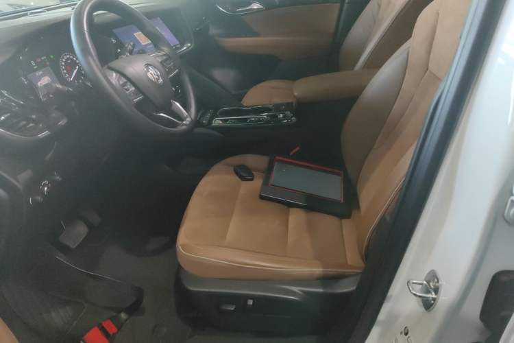 Used Buick Envision 2020 Encore S 652T Two-Wheel Drive Luxury Model
