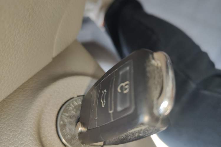 Used Nissan Tiida 2011 1.6L CVT Comfort Model
