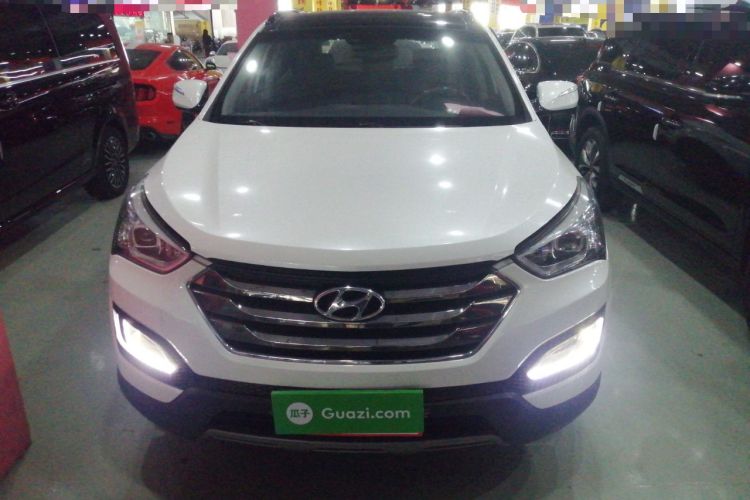 Used Hyundai Santa Fe 2013 2.4L Automatic Two-Wheel Drive Smart Version
