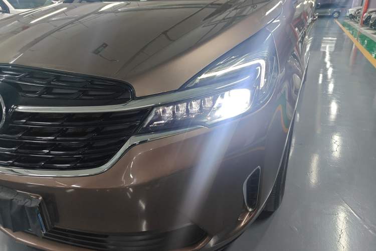 Used Buick GL8 2020 Land Cruiser Executive Class 652T Comfort Model
