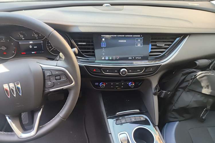 Used Buick Regal 2024 25T Deluxe Edition