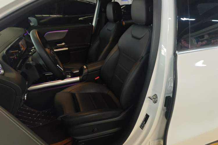 Used Mercedes-Benz GLA 2023 GLA 200
