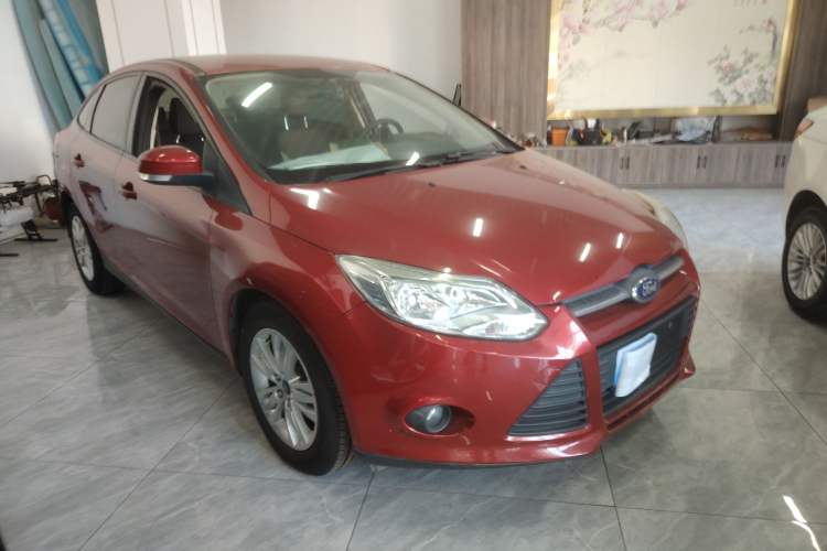 Used Ford Focus 2012 Sedan 1.6L Automatic Comfort Model
