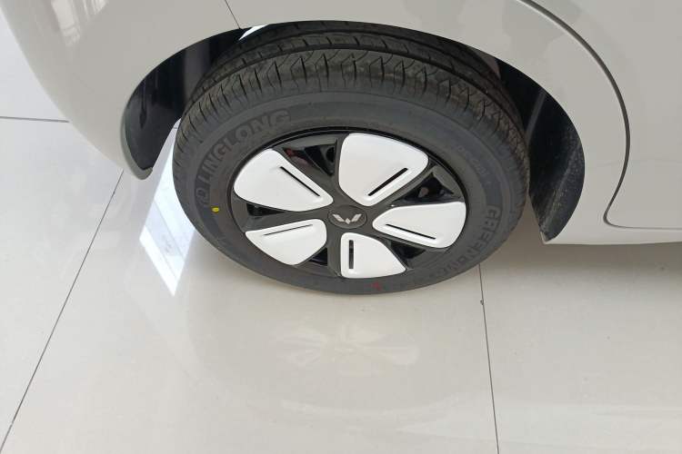 Used Wuling Hongguang MINIEV 2025 Four-Door Version Advanced Edition