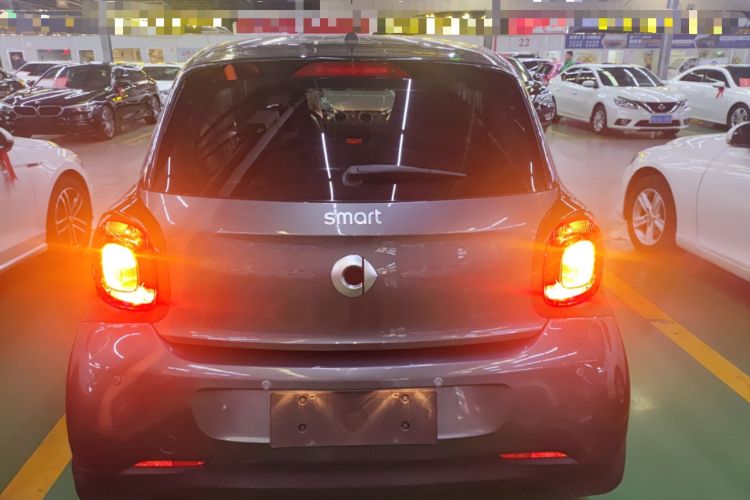 Used  forfour 2016 1.0L 52 kW Dynamic Edition
