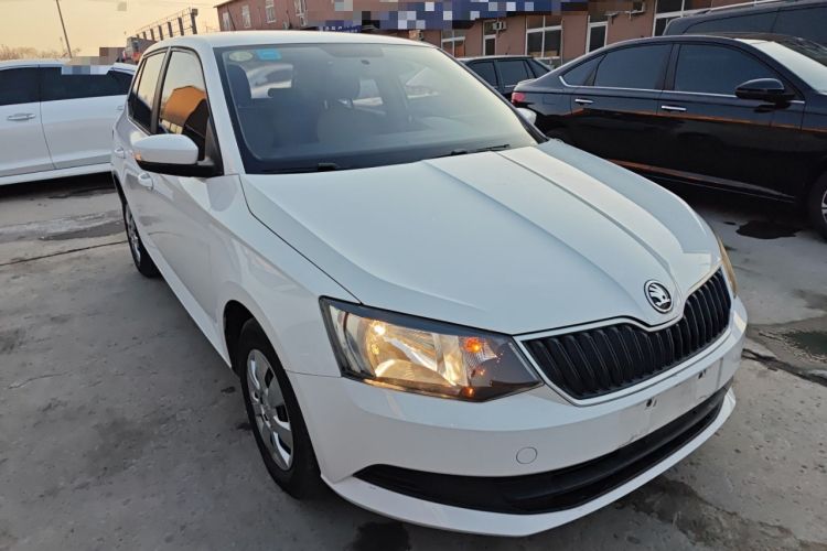 Used Skoda Fabia 2015 1.4L Automatic Front-Drive Model
