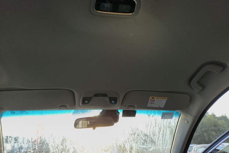 Used Geely Auto Emgrand 2019 Leading Edition 1.5L CVT Luxury Model China VI Standard
