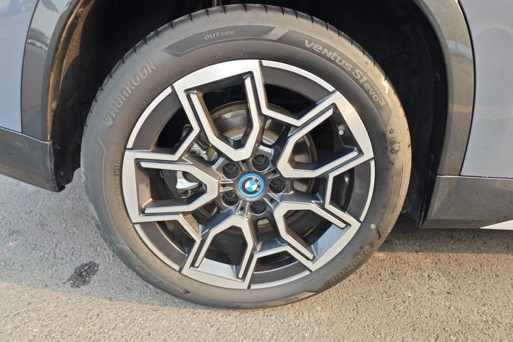 Used BMW iX1 2023 xDrive30L M Sport Package
