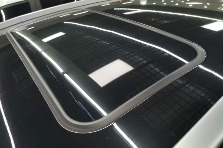 Used Geometry E Firefly 2022 401KM Lightning Tiger 4-Seater