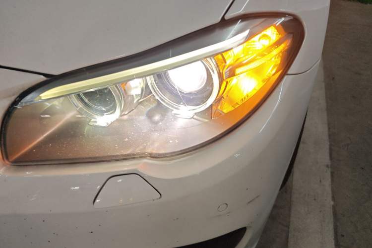 Used BMW 5 Series 2014 520Li Elegant Model
