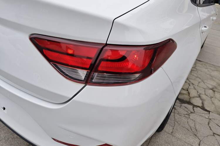 Used Hyundai Celesta 2018 1.6L Automatic GL Enjoyment Edition China VI compliant