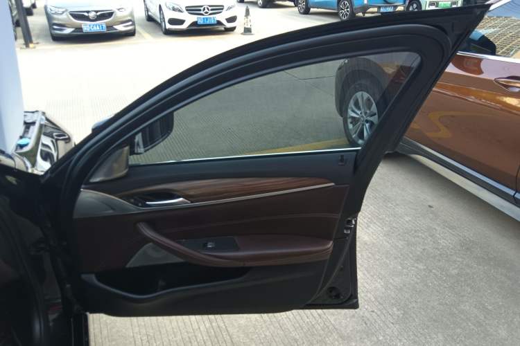 Used BMW 5 Series New Energy 2019 Updated Version 530Le Luxury Package
