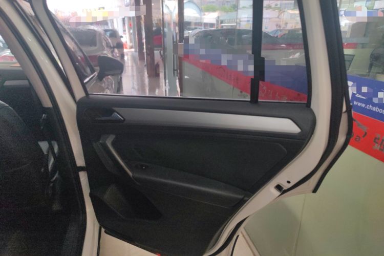 Used Volkswagen Tiguan L 2017 330TSI Automatic Two-Wheel Drive Luxury Edition
