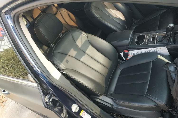 Used BYD Song MAX 2017 1.5T Automatic Smart Connect Prestige 7-Seater
